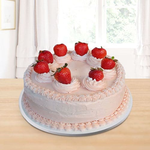 Classic Strawberry Cake for Birthday