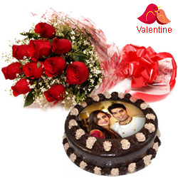 Luxurious Valentine Gift of Chocolate Photo Cake N Red Roses Bouquet