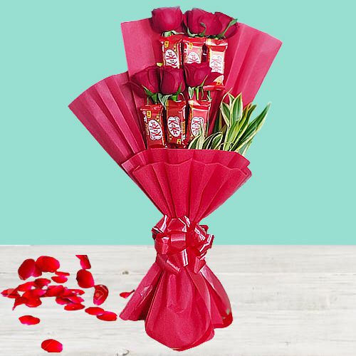 Chocolate Day Special Bouquet of Chocolate n Roses