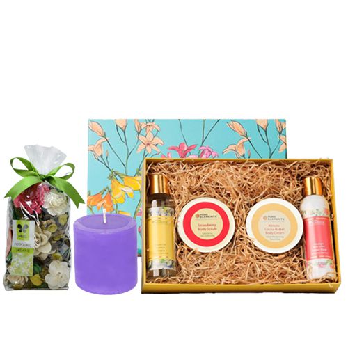 Blissful Bath and Body Care Kit with Fragrant Candle n Potpourri